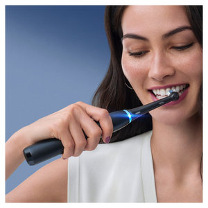 Oral-B Ηλεκτρική Οδοντόβουρτσα iO Series 8 Μαύρη - 81769543